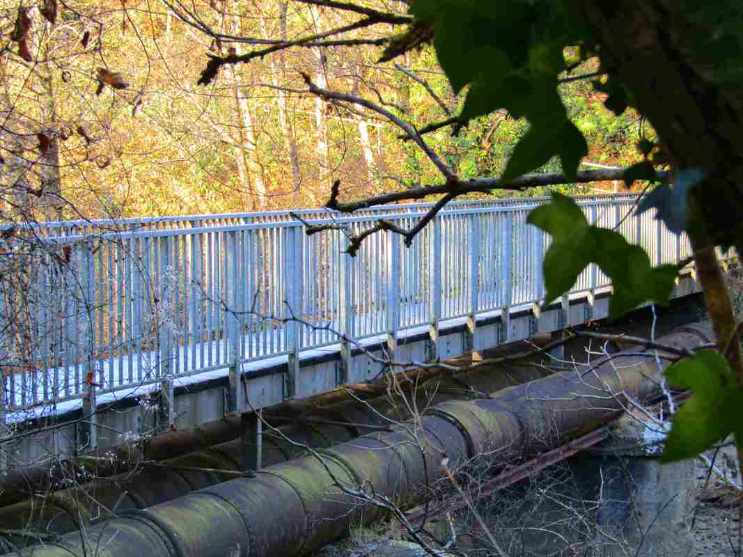 Glamorganshire Canal, Abertaf Feeder Pipe Aqueduct - MY WALES ...